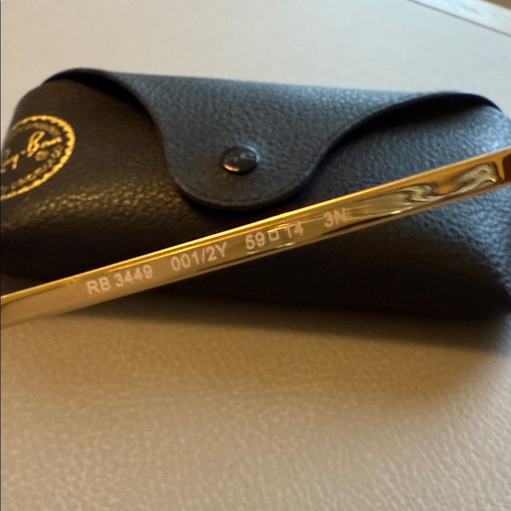 Ray-Ban RB 3449 Gold Frame Sunglasses excellent condition - Picture 3 of 5